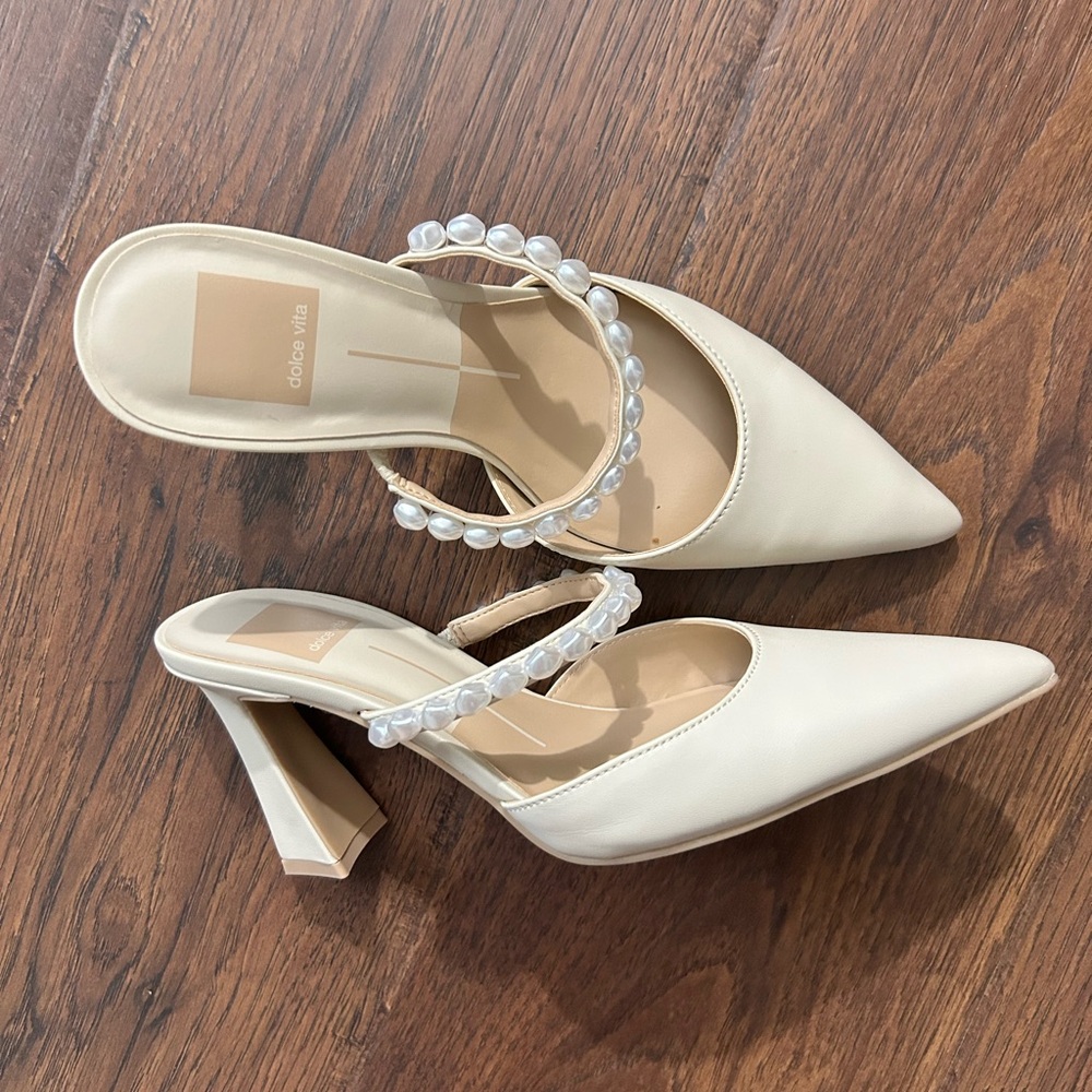 Dolce Vita Nevina Pearl Mule